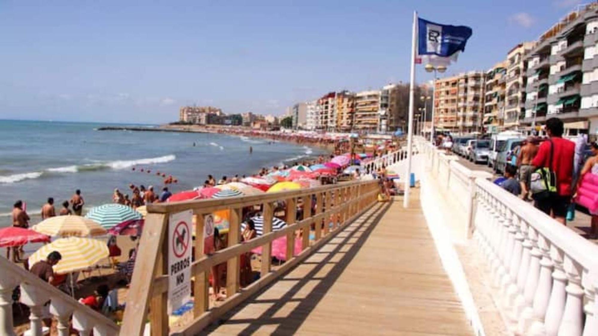 Pmt16 - Large City Apartment On The Beach Торевиеха Екстериор снимка